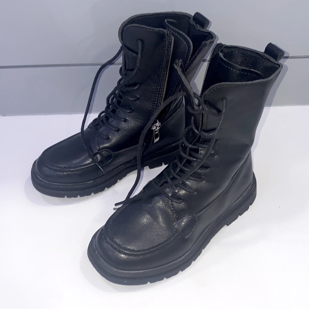 Girls minimalist combat boots size 30/12.5 US